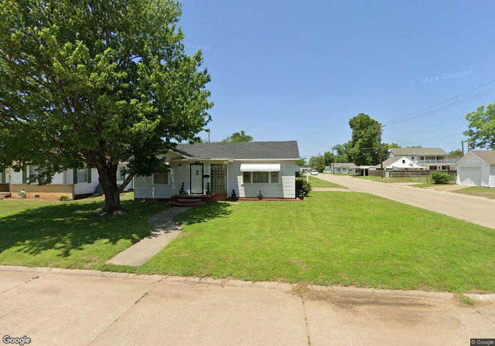 1046 E 5th St, Cushing, OK 74023 - photo 1