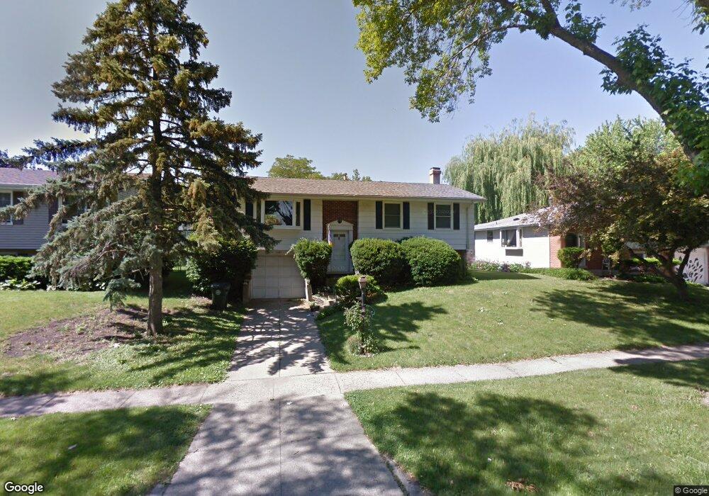 2303 Willow Ln, Rolling Meadows, IL 60008 - photo 1