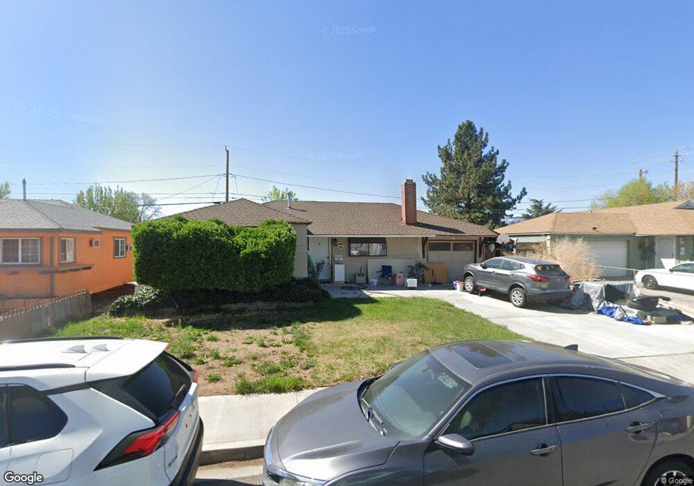 1425 Upton Way, Sparks, NV 89431 - photo 1