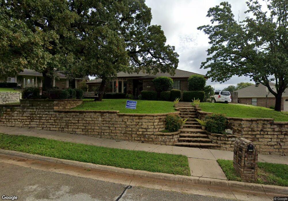 1021 Clear View Dr, Bedford, TX 76021 - photo 1