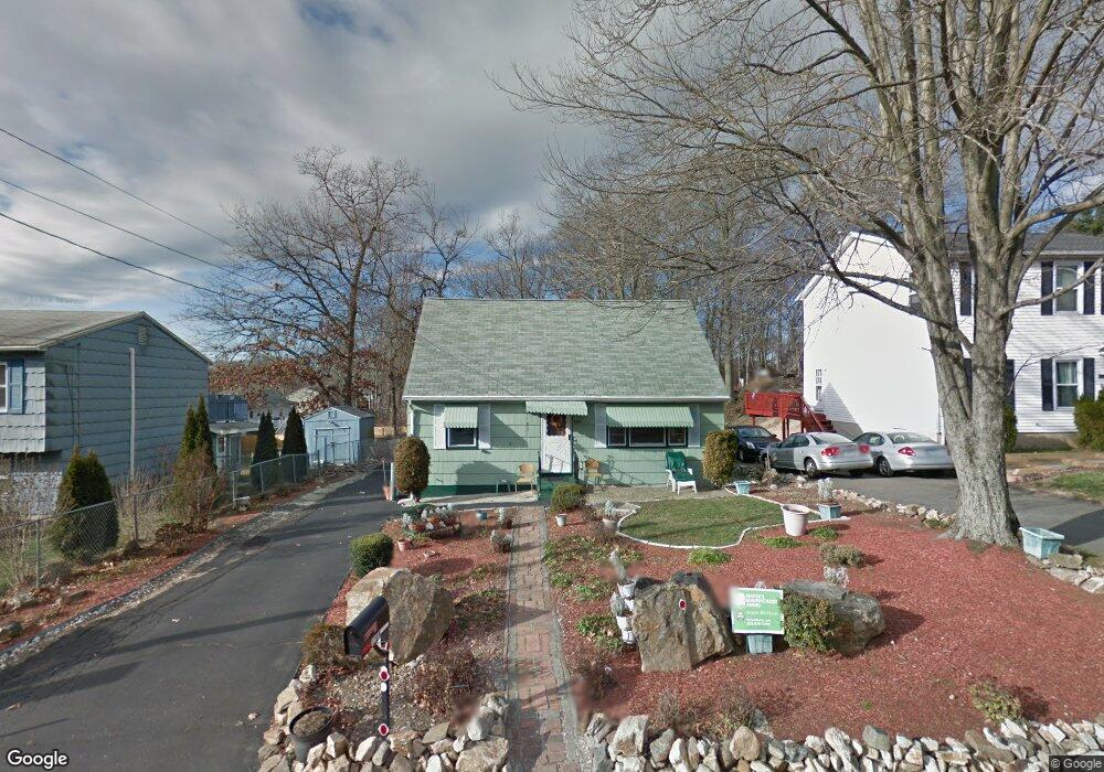 1269 Chopsey Hill Rd, Bridgeport, CT 06606 - photo 1