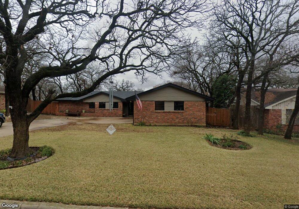 613 Brookview Dr, Hurst, TX 76054 - photo 1