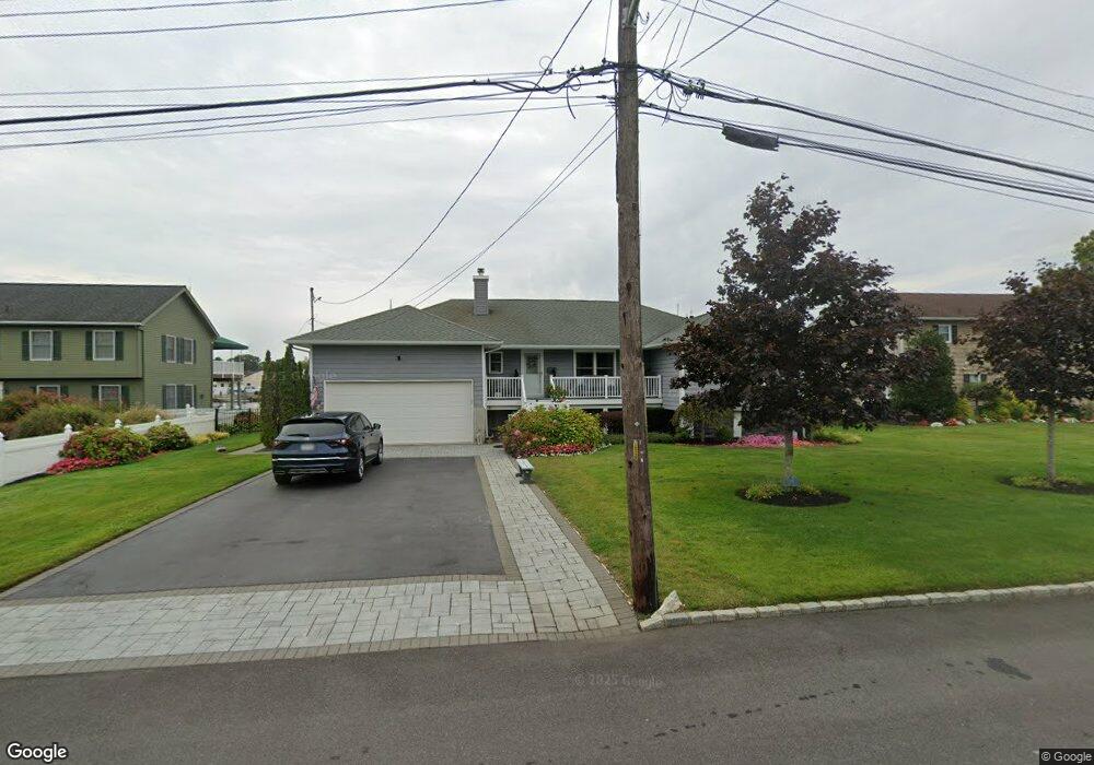 6 Surf Ave, Islip, NY 11751 - photo 1