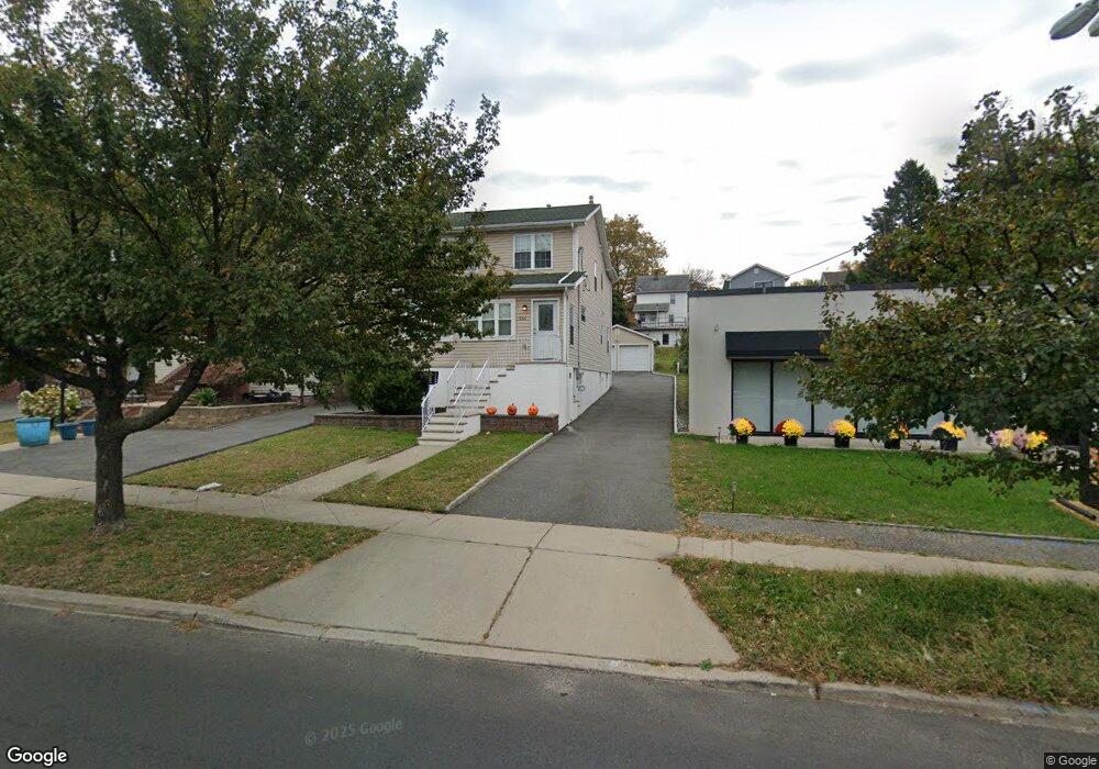 556 Broad Ave, Ridgefield, NJ 07657 - photo 1