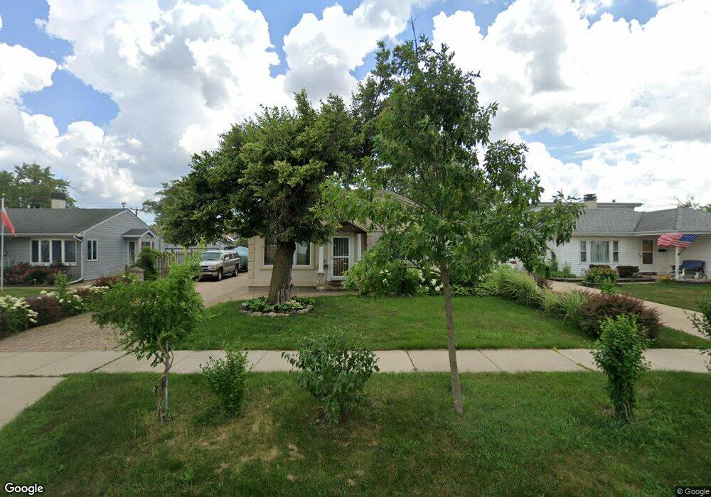 2221 Cedar St, Des Plaines, IL 60018 - photo 1