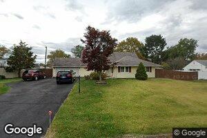 43 Smoketree Rd, Levittown, PA 19056