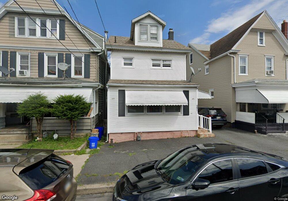 591 Lincoln St, Hazleton, PA 18201 - photo 1