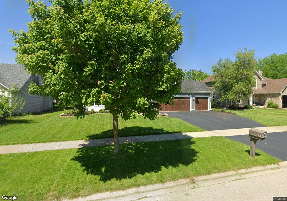 233 Isleview Dr, Oswego, IL 60543 - photo 1