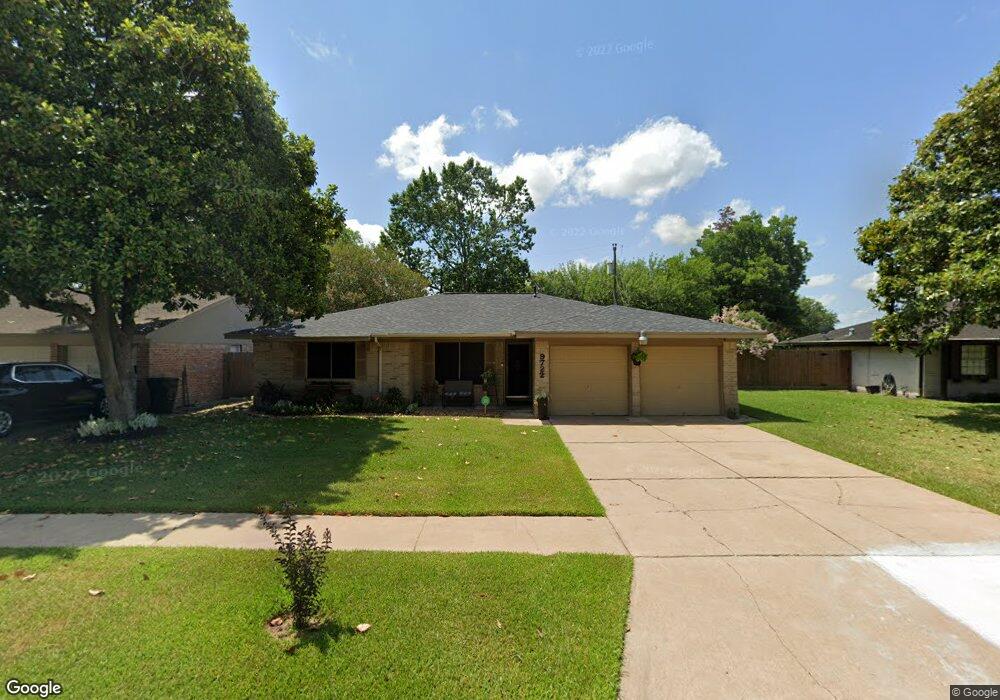 9722 Southport Dr, Houston, TX 77089 - photo 1