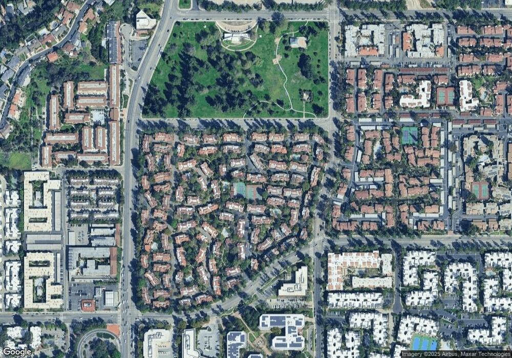 21800 Marylee St unit 65, Woodland Hills, CA 91367 - photo 1