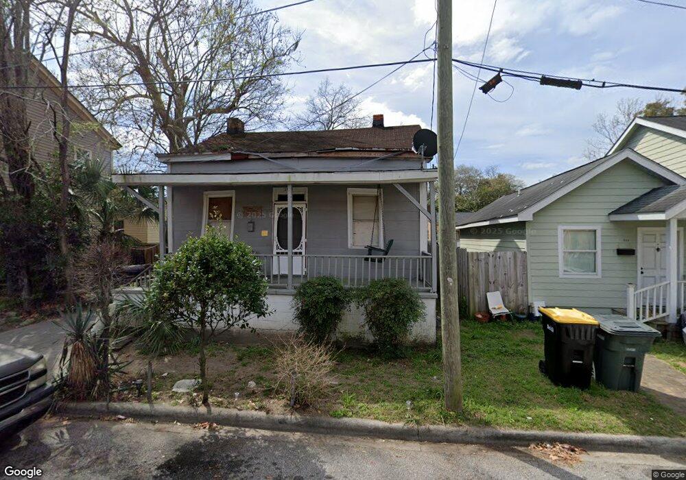 1013 W 35th St, Savannah, GA 31415 - photo 1