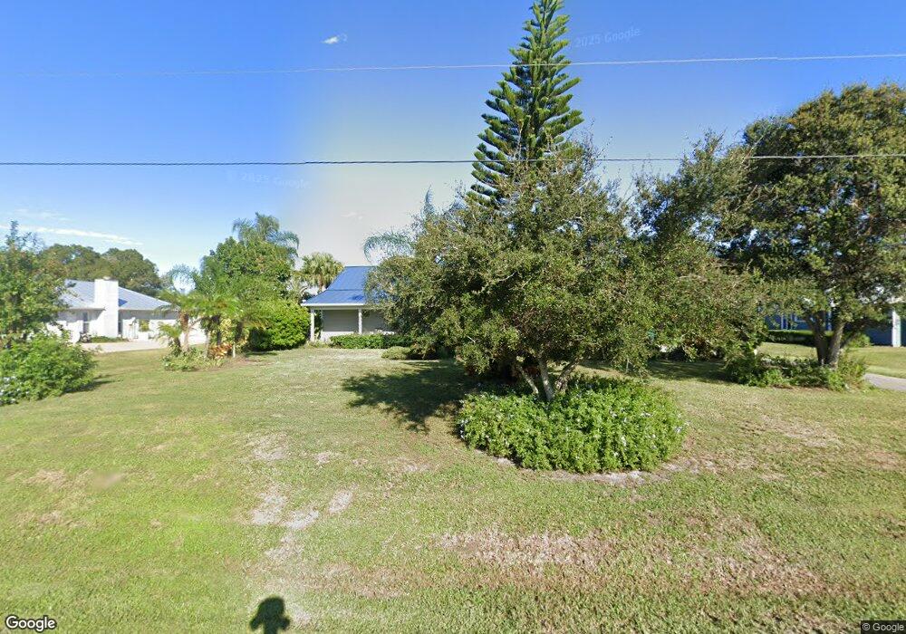 706 W Fischer Cir, Sebastian, FL 32958 - photo 1