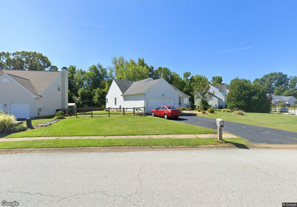 121 W Flagstone Dr, Newark, DE 19702 - photo 1