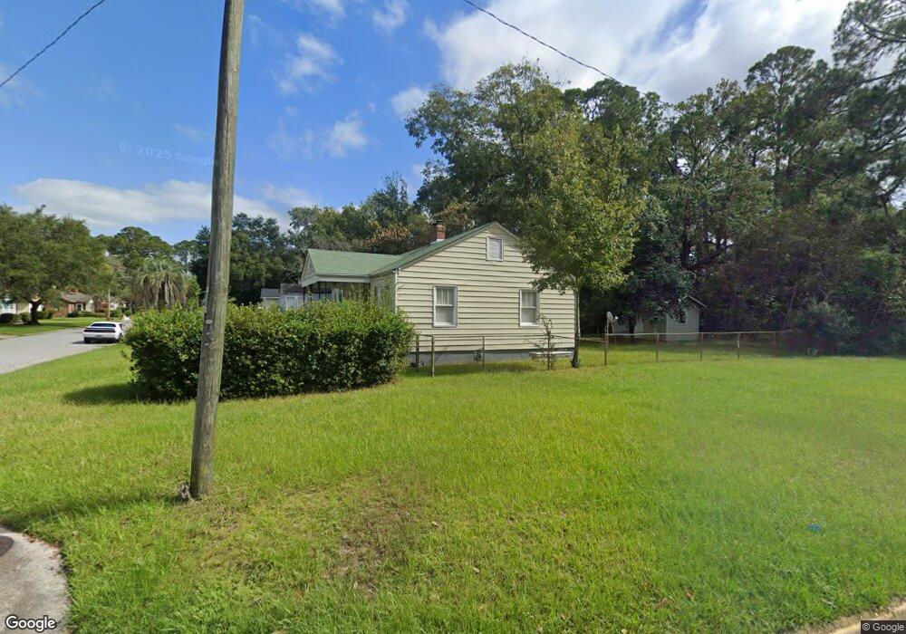 415 N Baldwin Cir, Savannah, GA 31405 - photo 1