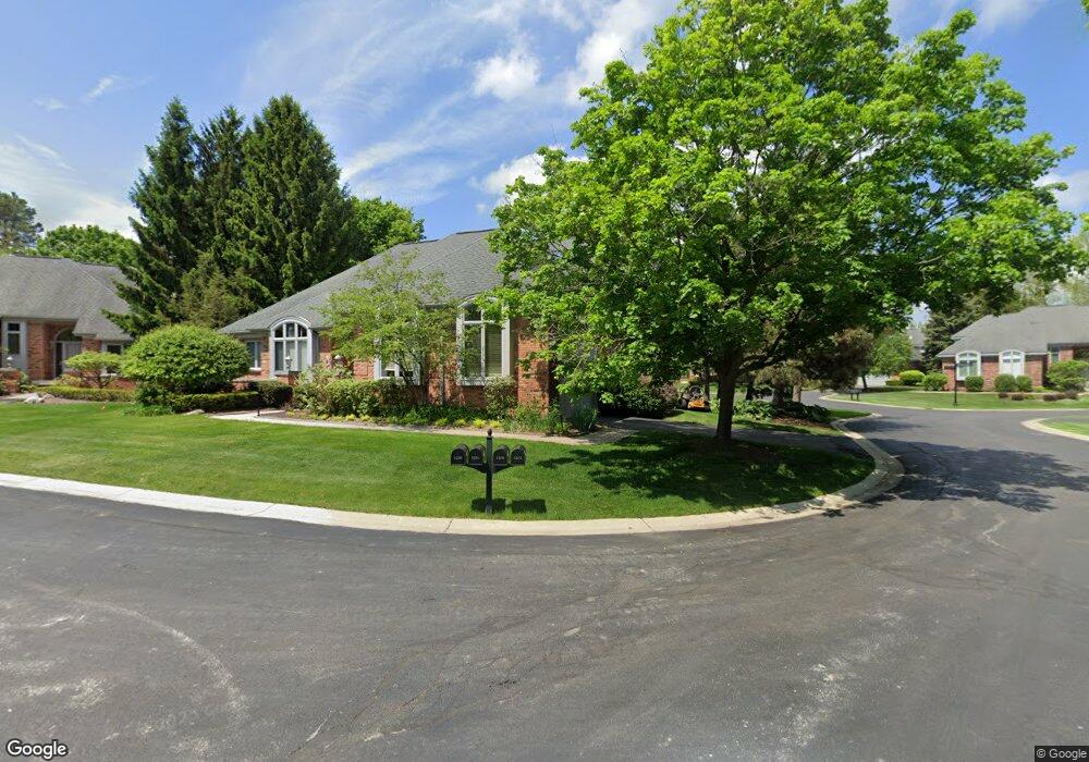 1218 Pembury Ln unit 11, Bloomfield Hills, MI 48302 - photo 1