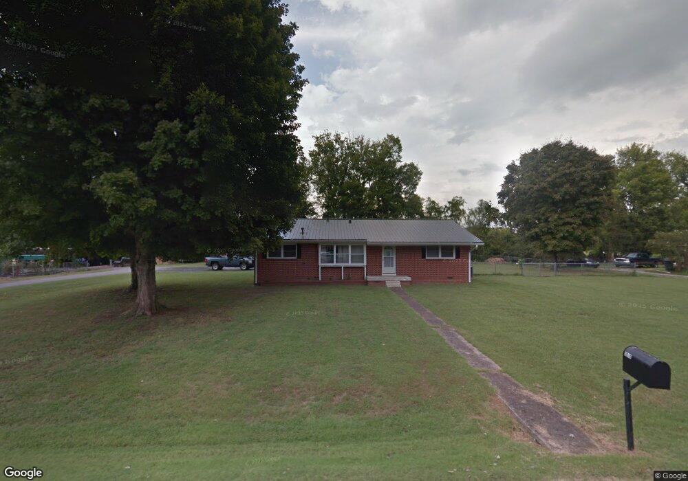 3010 Brookside Dr, Columbia, TN 38401 - photo 1