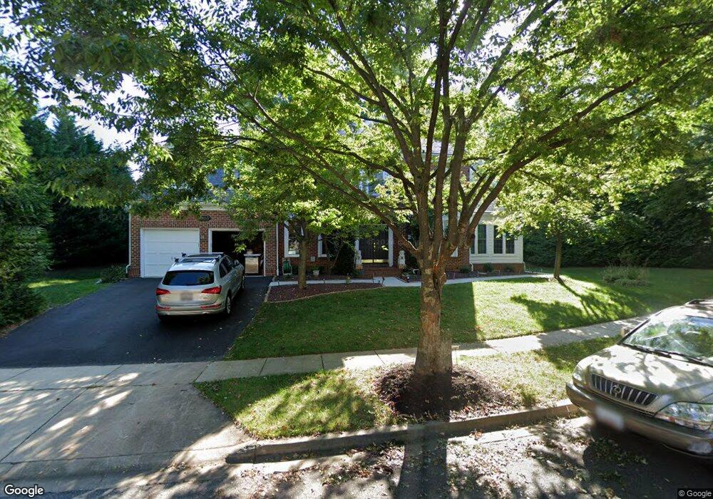 8903 Falls Farm Dr, Potomac, MD 20854 - photo 1