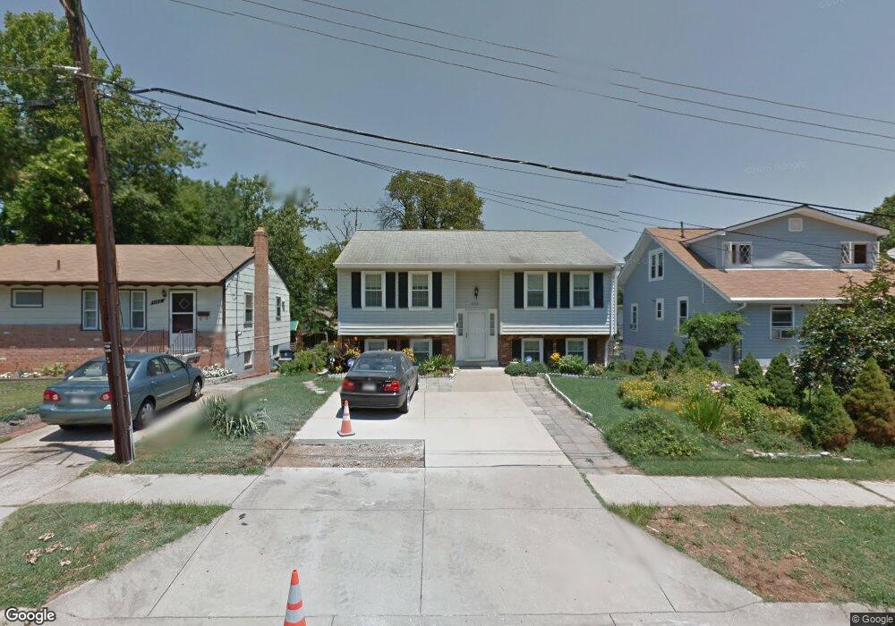 6308 Somerset Rd, Riverdale, MD 20737 - photo 1