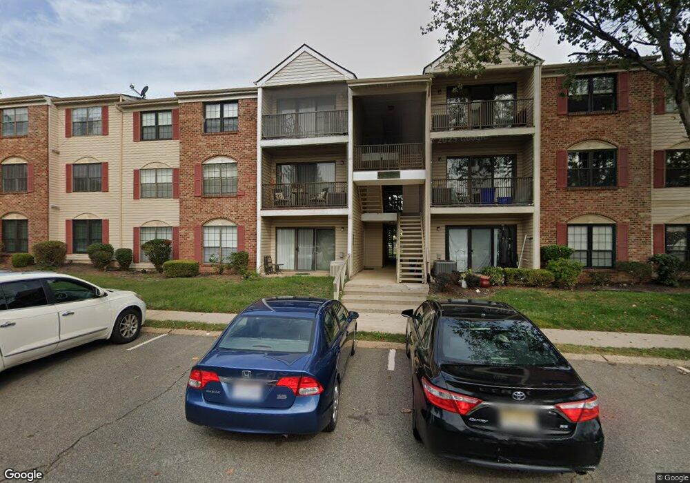 391 Lancaster Ct, Piscataway, NJ 08854 - photo 1