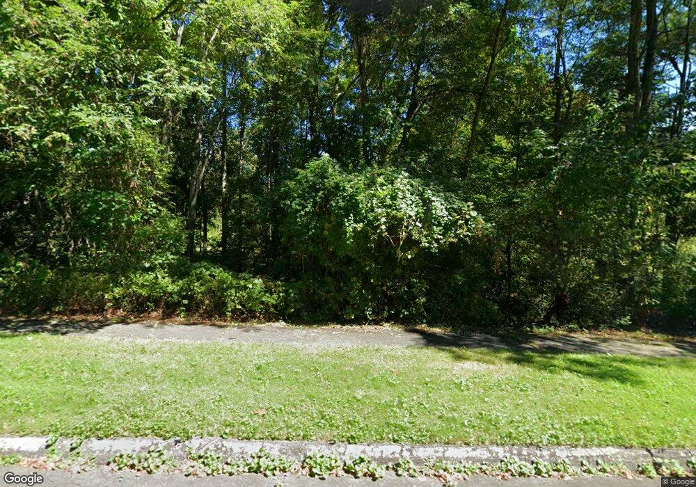 27 Spruce Ln, Florence, MA 01062 - photo 1