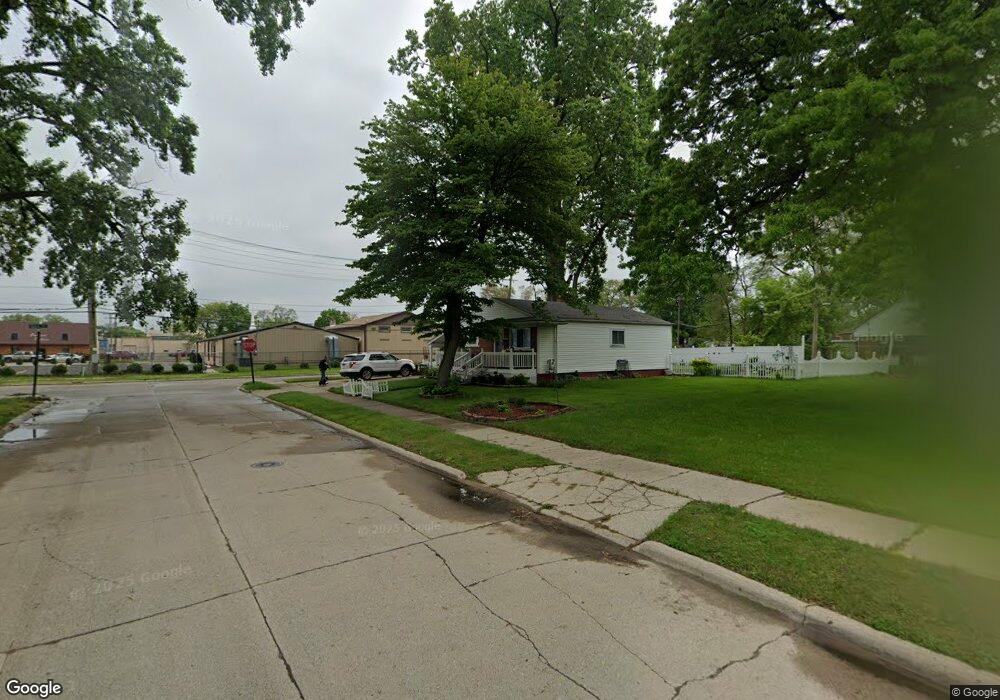 21424 Glen Lodge Rd, Ferndale, MI 48220 - photo 1