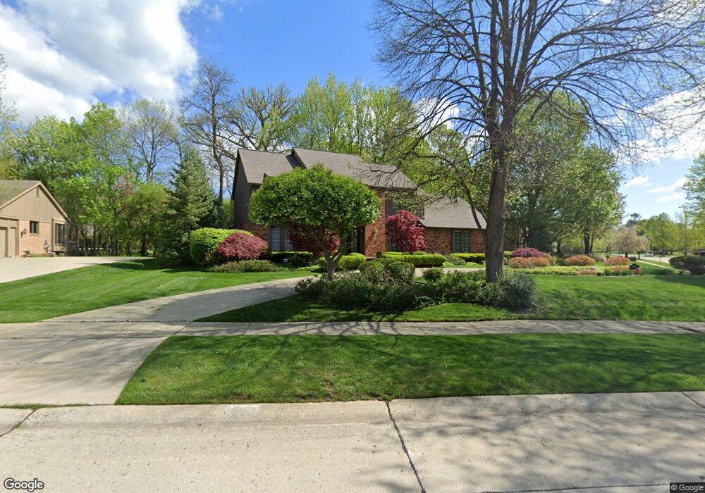 2340 Hidden Pine Dr, Troy, MI 48098 - photo 1