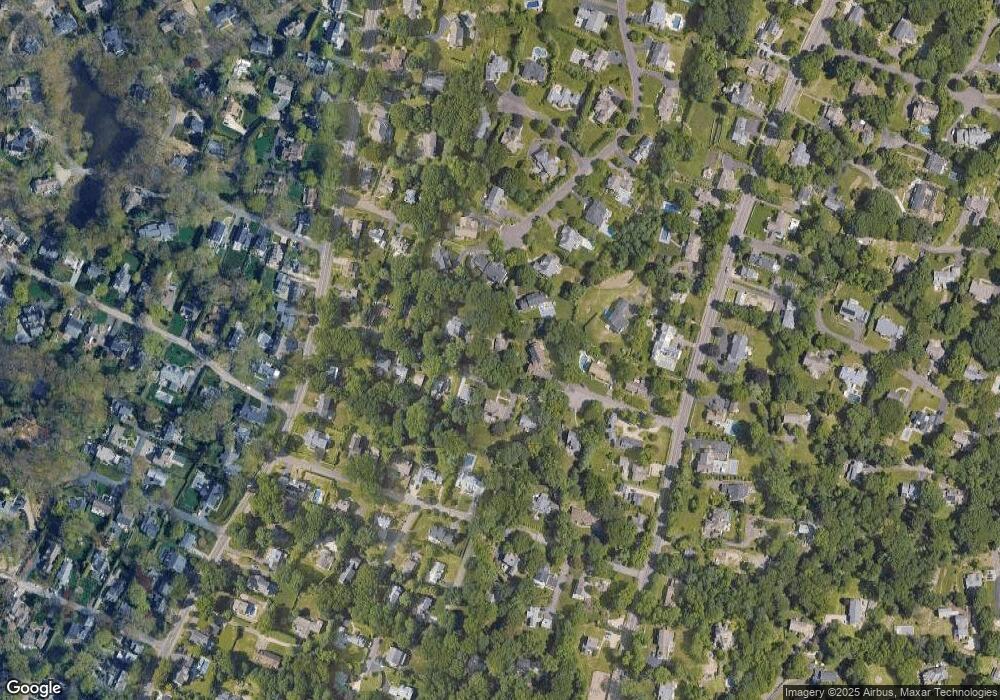 8 Ivanhoe Ln, Westport, CT 06880 - photo 1