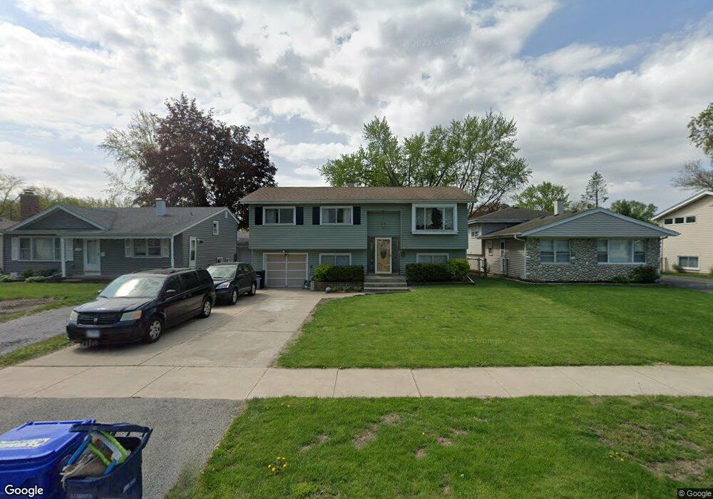 1106 E Elm St, Wheaton, IL 60189 - photo 1