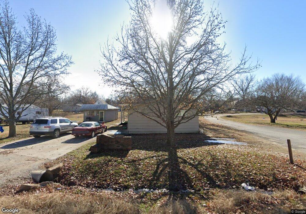 3204 Grand Ave, Parsons, KS 67357 - photo 1