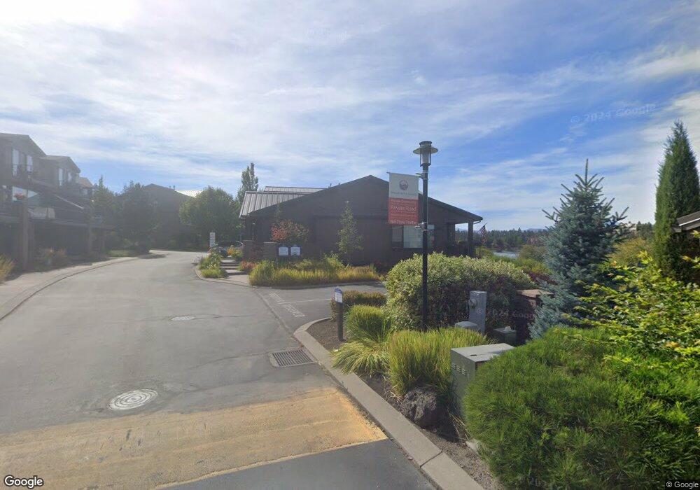 857 Theater Dr unit 18, Bend, OR 97702 - photo 1