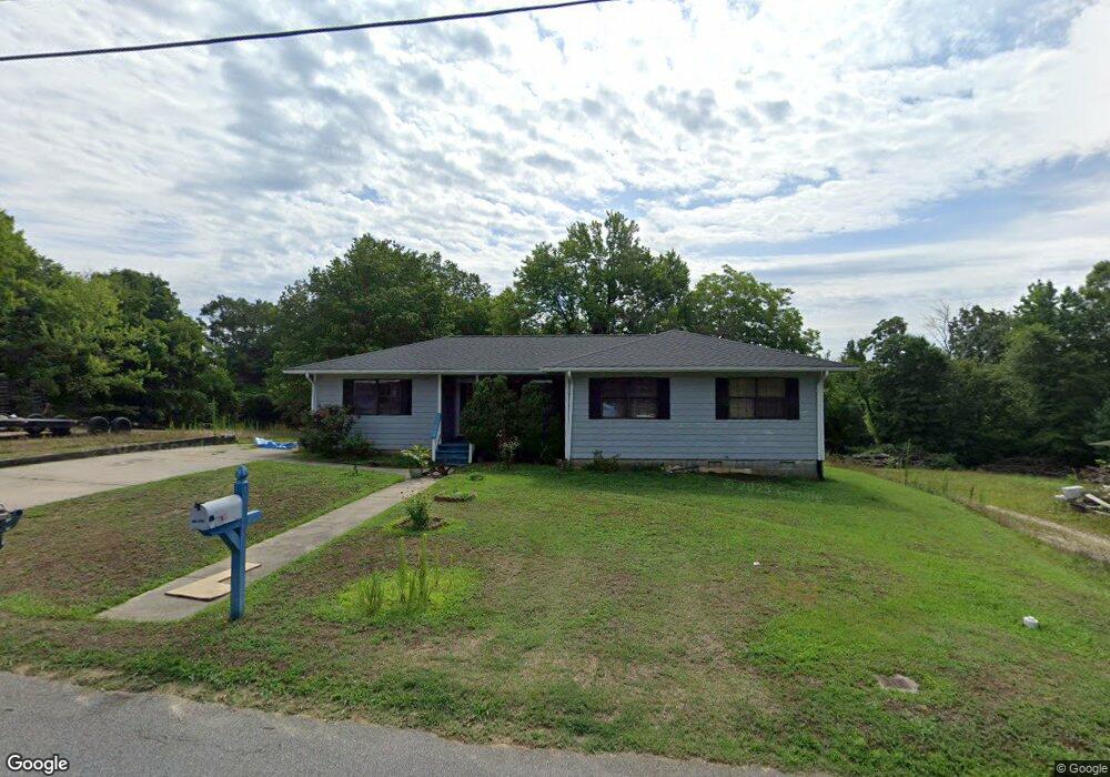 311 Hill St, Reidsville, NC 27320 - photo 1