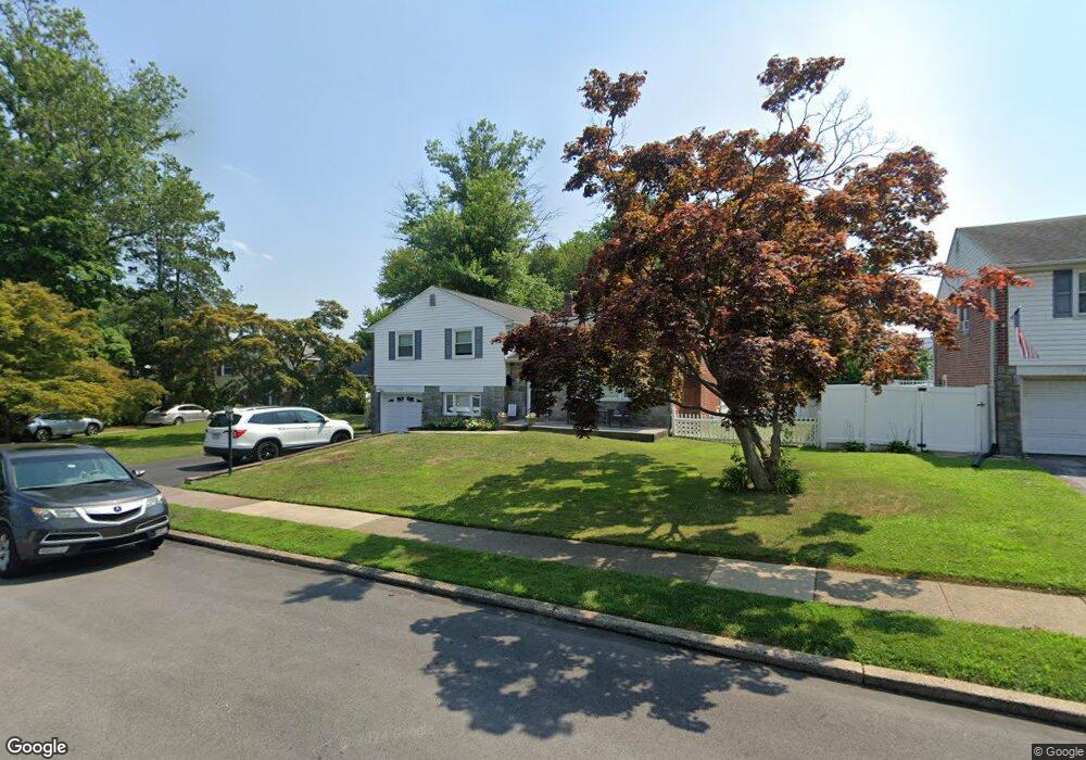 1556 Raymond Cir, Swarthmore, PA 19081 - photo 1