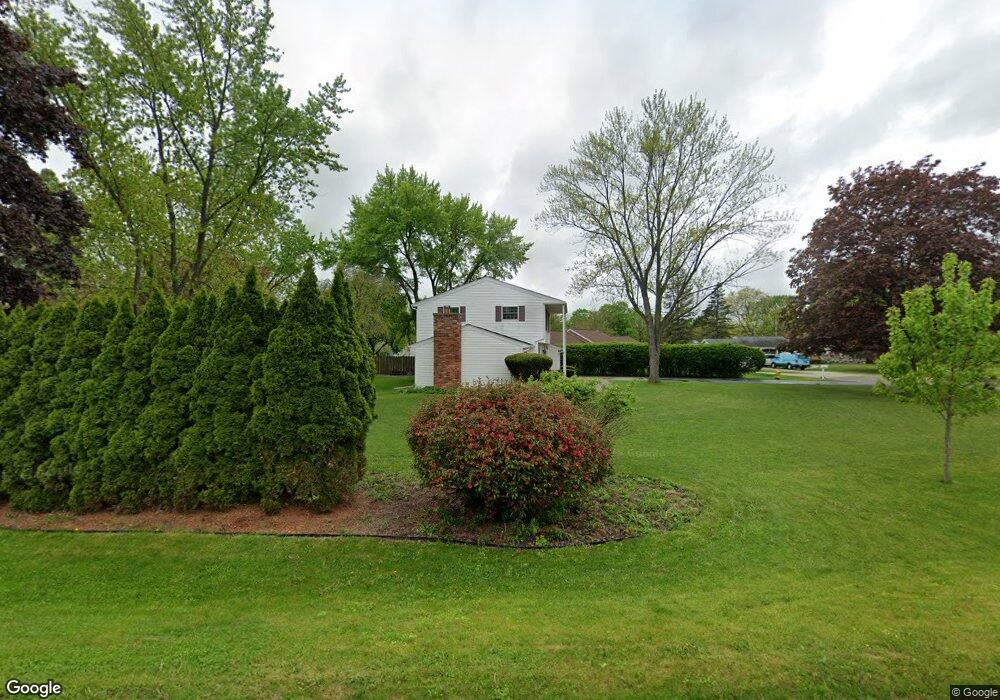 5383 Mapletree Dr, Flint, MI 48532 - photo 1