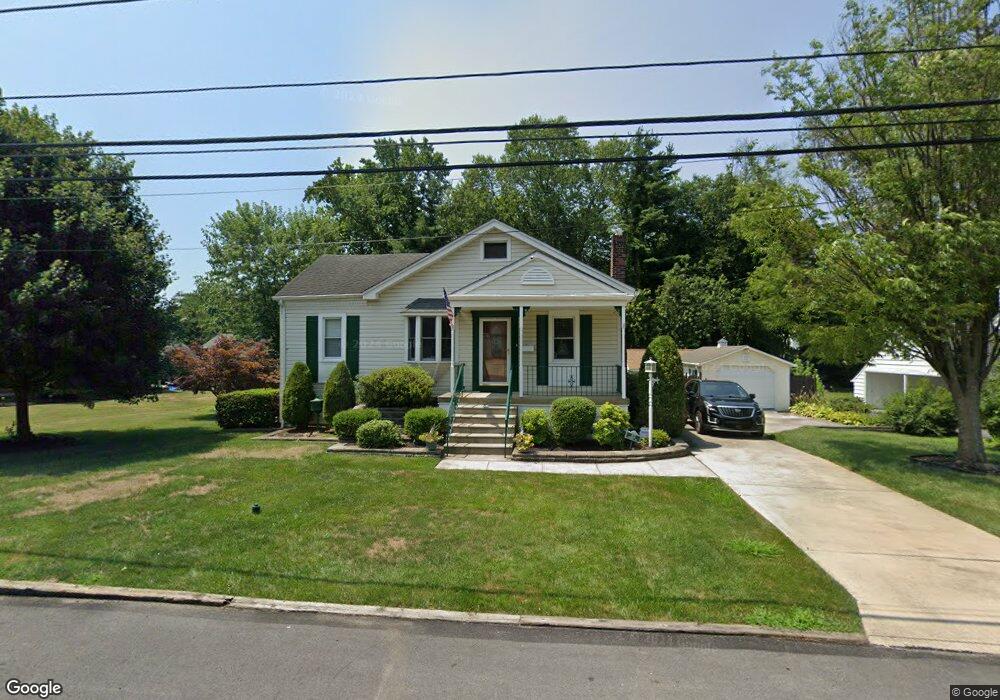813 Mitchell Ave, Morton, PA 19070 - photo 1