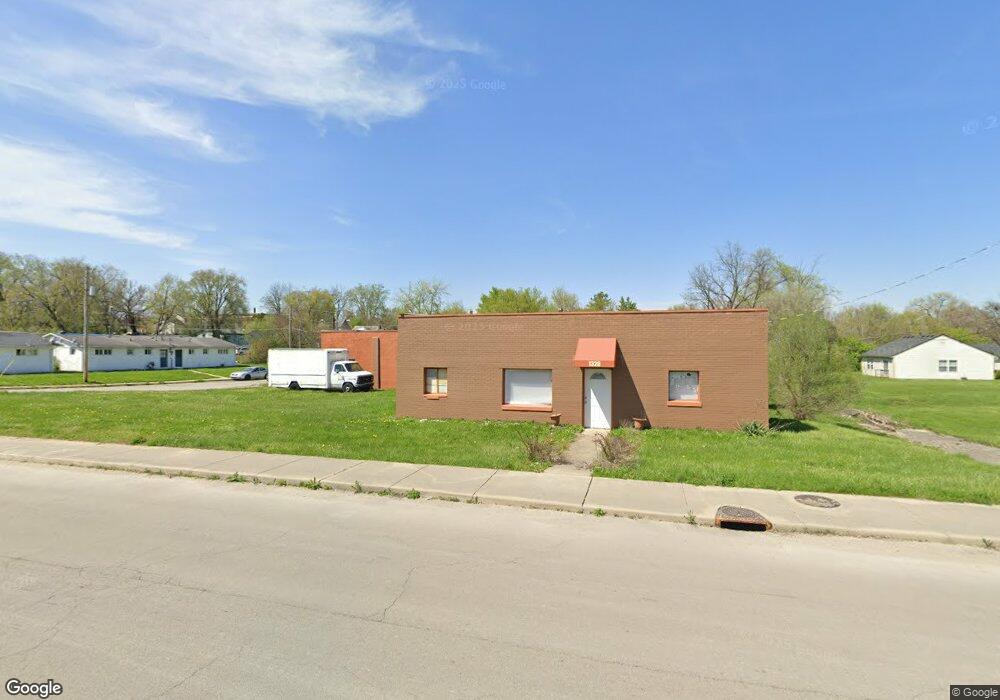 1326 W 16th St, Anderson, IN 46016 - photo 1