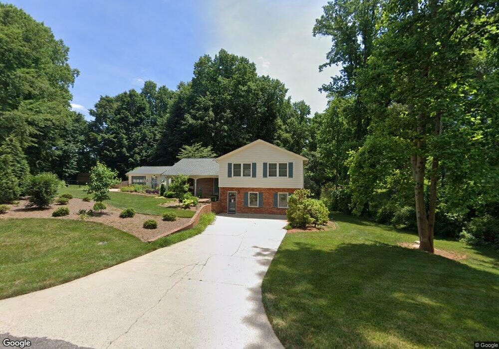 302 Chestnut Ln, Statesville, NC 28625 - photo 1