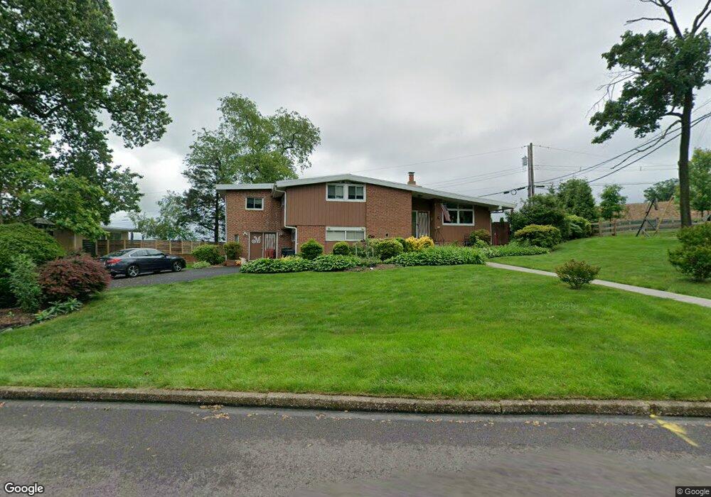 4108 Fountain Green Rd, Lafayette Hill, PA 19444 - photo 1