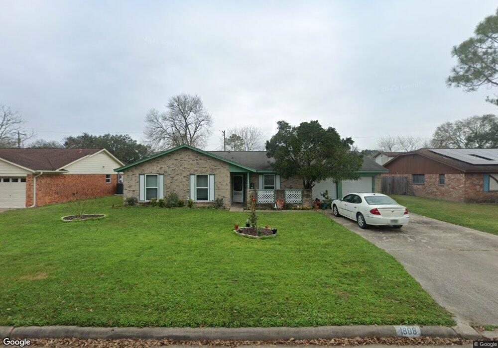 1808 Alta Vista Dr, Alvin, TX 77511 - photo 1