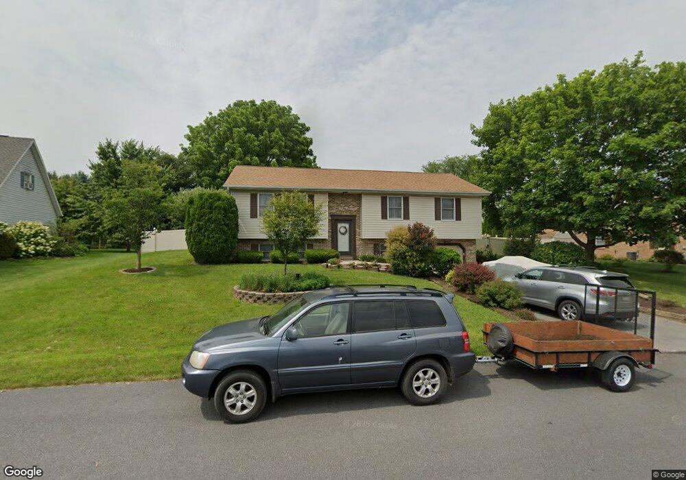 353 Cosell Dr, Chambersburg, PA 17201 - photo 1