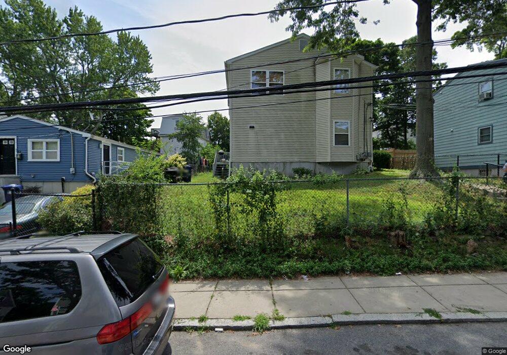 84 Evans St unit 2, Dorchester Center, MA 02124 - photo 1