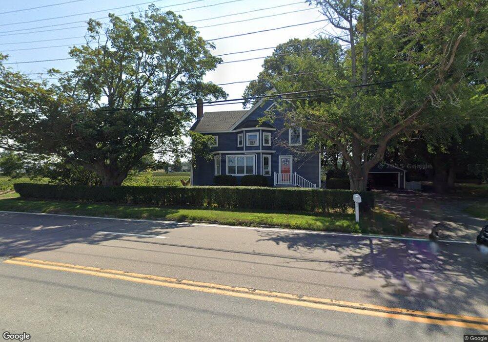 689 E Main Rd, Middletown, RI 02842 - photo 1