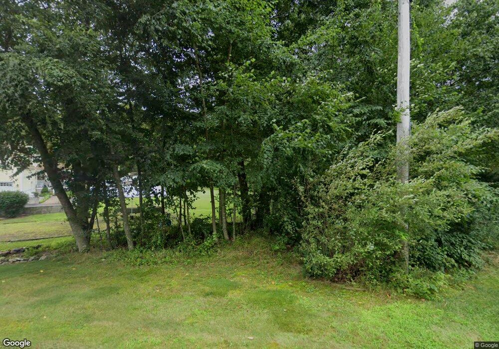 16 Pheasant Run, Guilford, CT 06437 - photo 1