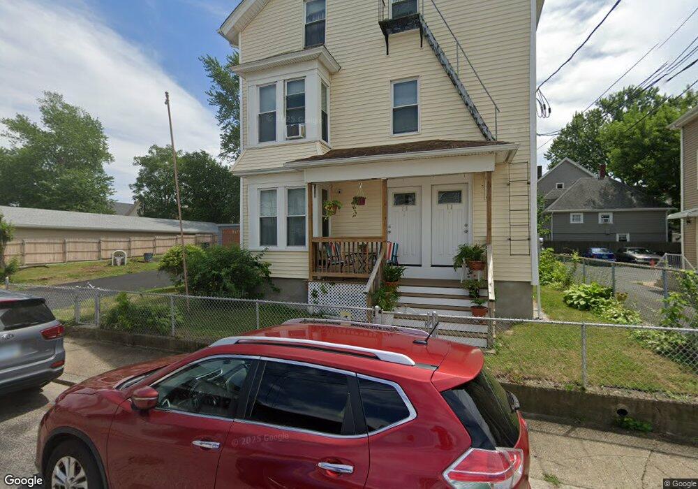 15 Collins Ave, Pawtucket, RI 02860 - photo 1