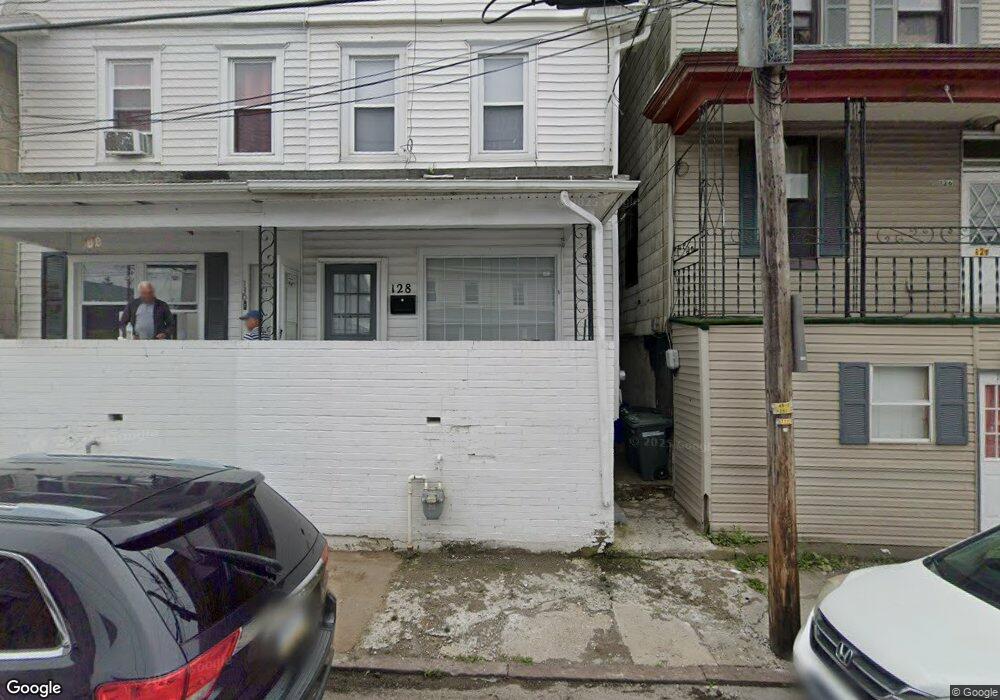 128 E Chestnut St, Hazleton, PA 18201 - photo 1