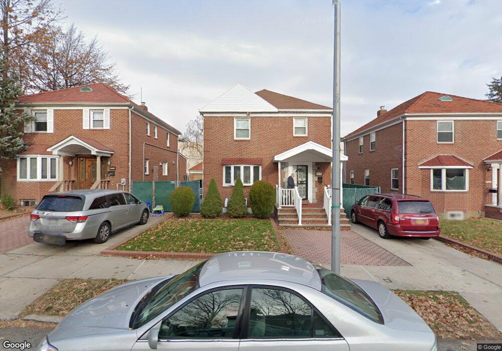 17615 80th Rd, Jamaica, NY 11432 - photo 1