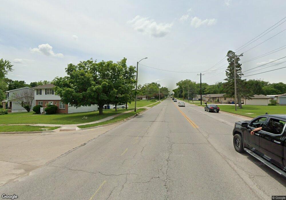 3210 E 32nd St, Des Moines, IA 50317 - photo 1