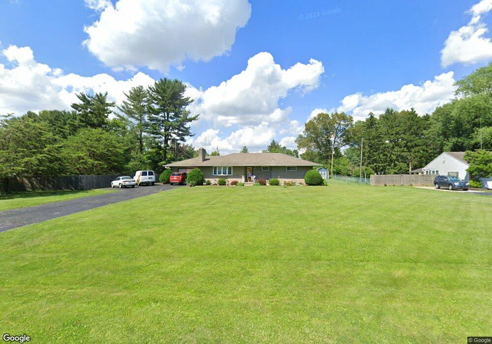 4620 Wingate Rd, Columbus, OH 43232 - photo 1