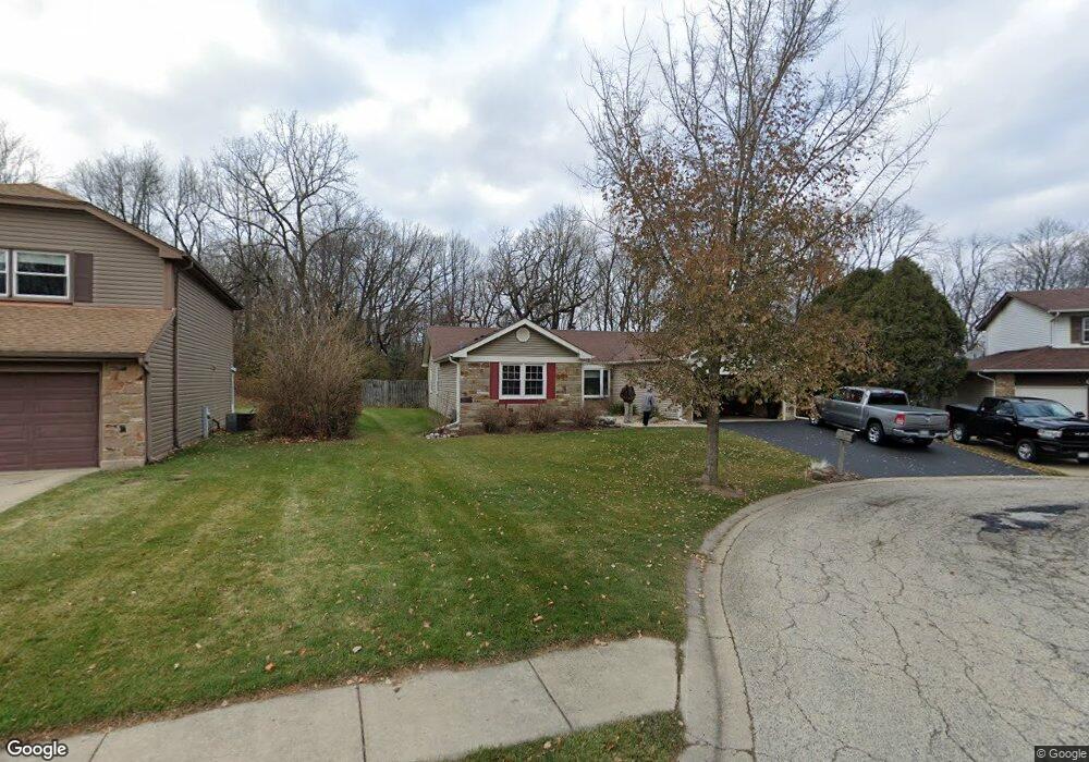 650 Clearview Ct, Algonquin, IL 60102 - photo 1