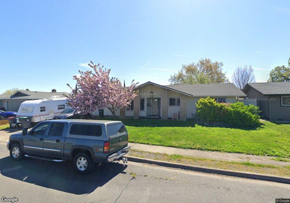 1120 Arroyo Dr, Central Point, OR 97502 - photo 1