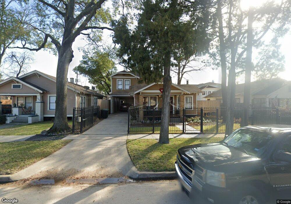 740 E 8th 1/2 St, Houston, TX 77007 - photo 1